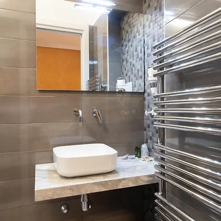 Le Stanze Di Luna ベッド・アンド・ブレックファスト ジョーイア・デル・コッレ